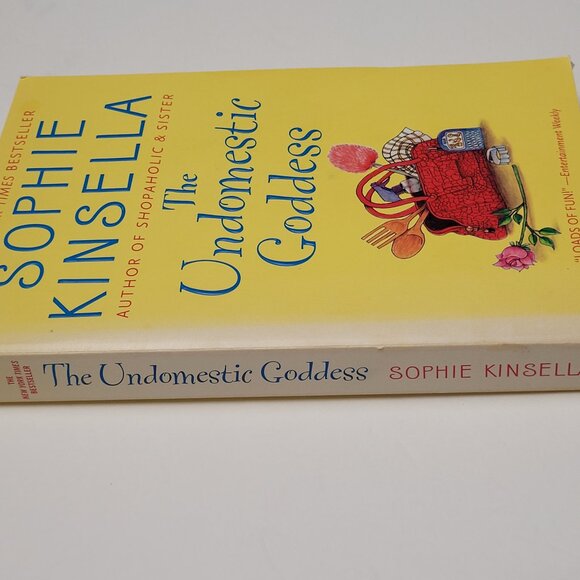 The Undomestic Goddess By Sophie Kinsella Book - Paperback - Picture 4 of 8